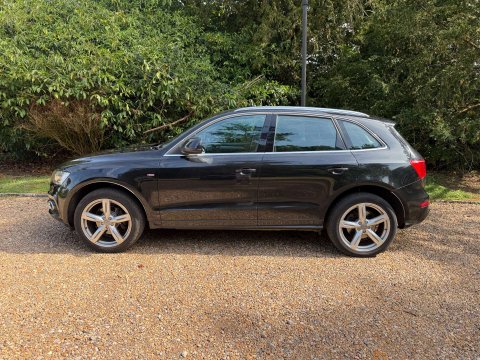 Audi Q5 3.2 v6 Petrol Auto (ulez) 2