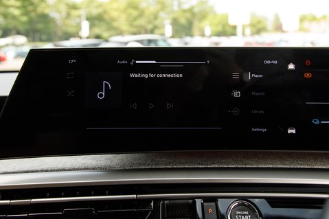 Peugeot 3008 ALLURE 32