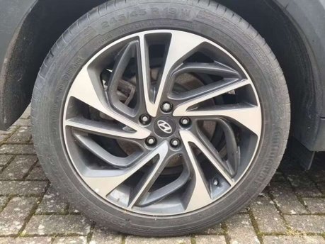 Hyundai TUCSON 1.6 CRDi MHEV Premium SE SUV 5dr Diesel Hybrid DCT Euro 6 (s/s) (136 ps) 8