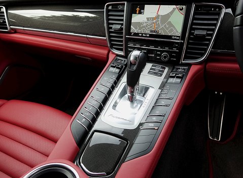 Porsche Panamera Turbo S 35