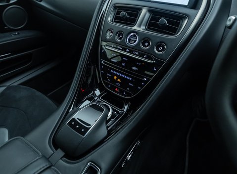 Aston Martin DBS Superleggera 25