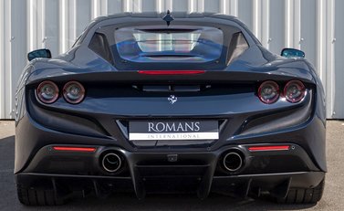 Ferrari F8 Tributo 5