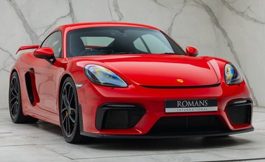 Porsche Cayman GT4 (718) 9