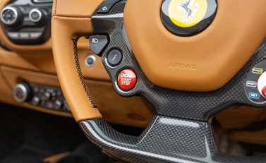 Ferrari 488 SPIDER 30