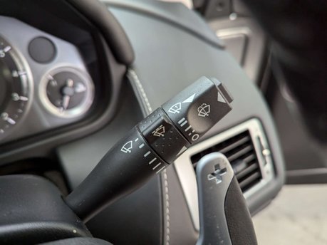 Aston Martin DB9 5.9 DB9 V12 Auto 2dr 64