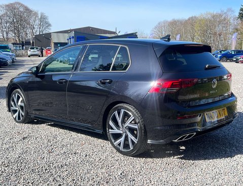 Volkswagen Golf 2.0 Golf R-Line TDI Semi-Auto 5dr 9