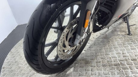 Aprilia RS RS4 2020 ONLY 6K SPORTS BIKE 125CC NEW MOT 1 OWNER LEARNER 15BHP 28