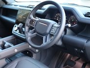 Land Rover Defender 110 2026  MODEL D350 HARD TOP X-DYNAMIC HSE SEEKER STYLED  REAR GENUINE SEATS 14