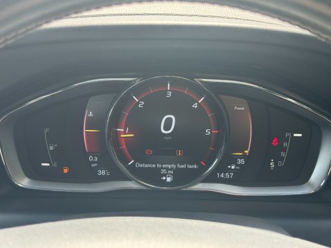 Volvo XC60 (Sold) 2.0 D4 R-Design Nav SUV 5dr Diesel Auto Euro 6 (s/s) (190 ps) 16