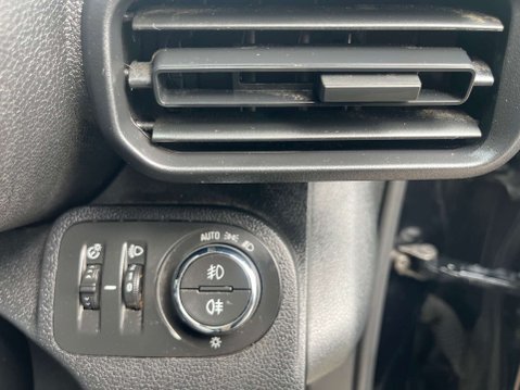 Vauxhall Combo 1.5 Combo 2300 Sportive L1H1 3 SEATER 20