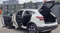 Nissan Qashqai 1.3 DIG-T Tekna SUV 5dr Petrol DCT Auto Euro 6 (s/s) (160 ps) 8