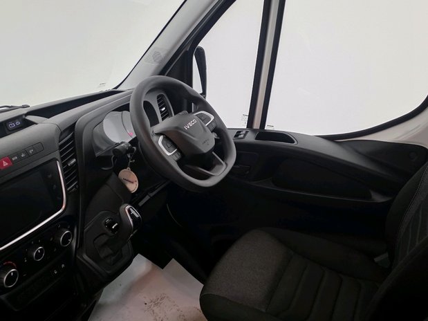 Iveco Daily Daily 35C14 Diesel 2.3 High Roof Business Van 4100L WB Hi-Matic 14