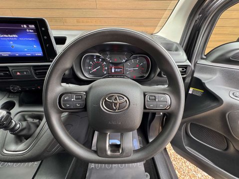 Toyota Proace City 1.5 Proace City Icon 24