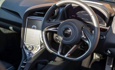 McLaren 720S Luxury 13