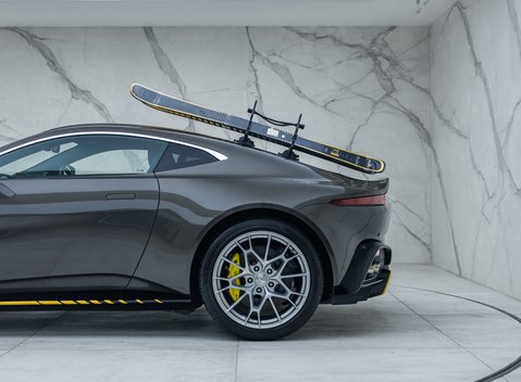Aston Martin Vantage 007 Edition 35