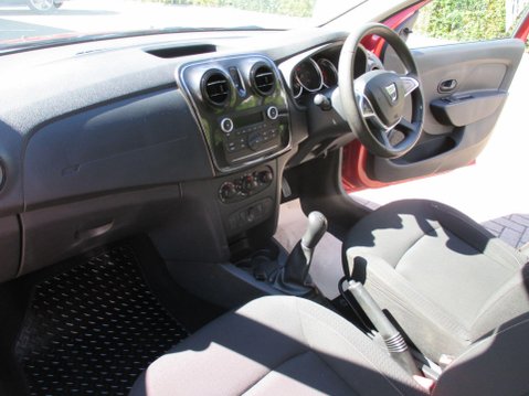 Dacia Sandero 1.0 SCe Ambiance Euro 6 5dr 16