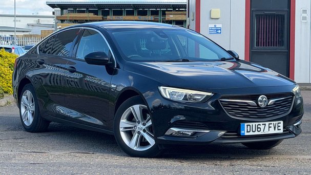 Vauxhall Insignia 1.6 Insignia SRi Nav ecoTec TD 5dr Service History