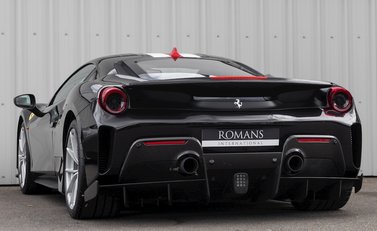 Ferrari 488 Pista 3