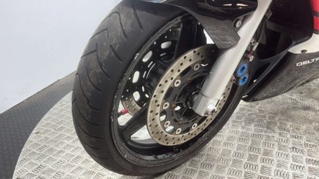 Yamaha R6 5EB 2000 CARBED MODEL RUNNING SPORTS BIKE PROJECT BIKE 600CC 21