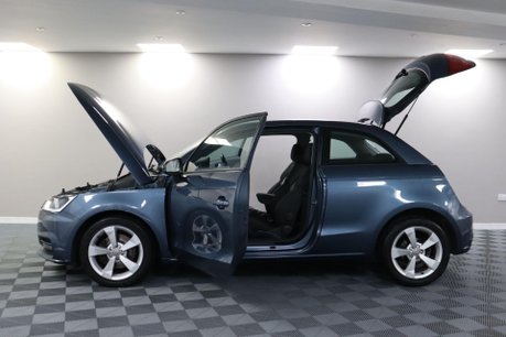 Audi A1 TFSI SPORT 6