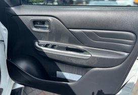 Mitsubishi L200 DI-D BARBARIAN DOUBLE CAB AUTO REAR CANOPY 26