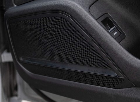 Audi RS6 Avant Carbon Black 19