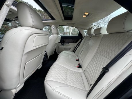 Jaguar XJ 3.0d V6 Portfolio Saloon 4dr Diesel Auto Euro 6 (s/s) (300 ps) 