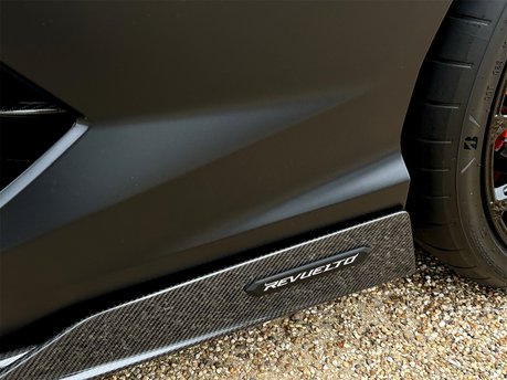 Lamborghini Revuelto V12 39