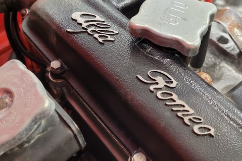 Alfa Romeo Spider 1750 VELOCE 30