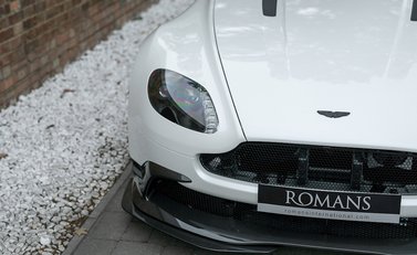 Aston Martin Vantage GT8 19