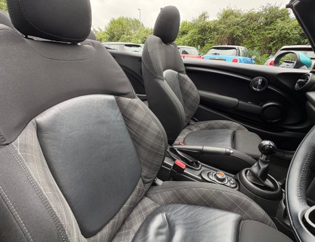 Mini Convertible Cooper 1.5 Petrol Manual Chili / Media - SAT NAV - 1 OWNER - 24000 MILES 4
