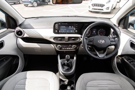 Hyundai i10 MPI PREMIUM