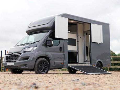 SEEKER Horsboxes, new features for 2025