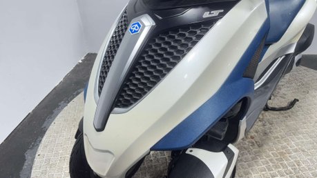 Piaggio MP3 YOURBAN LT 2015 3K NEW MOT NEW TYRES TRIKE 3 WHEELER 300CC 10