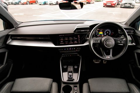 Audi A3 SPORTBACK TFSI E S LINE 3