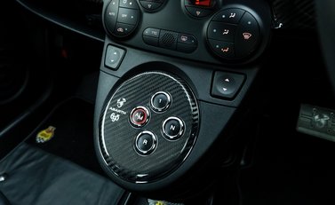 Abarth 695 Tributo Ferrari 23