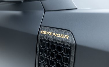 Land Rover Defender OCTA EDITION ONE 41