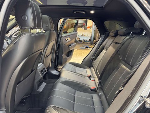 Land Rover Range Rover Velar 2.0 Range Rover Velar R-Dynamic S D240 Auto 4WD 5dr 66