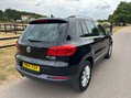 Volkswagen Tiguan 2.0 TDI BlueMotion Tech Match 4WD Euro 5 (s/s) 5dr 9