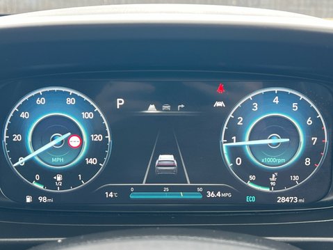 Hyundai BAYON T-GDI PREMIUM DCT MHEV 11