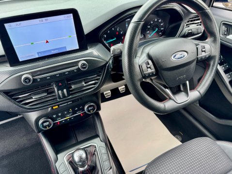 Ford Focus 1.0T EcoBoost ST-Line X Euro 6 (s/s) 5dr 13