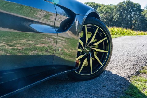 Aston Martin Vantage 4.0 Vantage V8 Auto 3dr 7