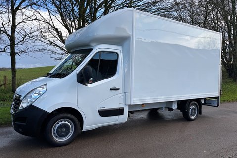 Vauxhall Movano F3500 125 ps Cdti Luton with Tail Lift & Air Con - Direct from MOD 1
