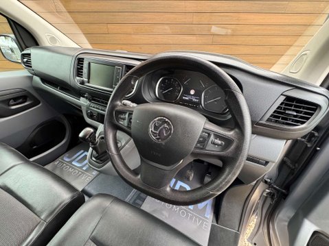Vauxhall Vivaro 2.0 Vivaro 3100 Elite S/S 17