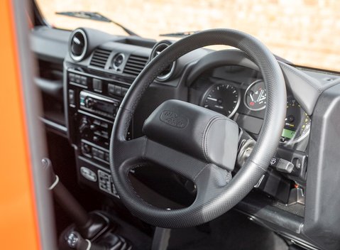 Land Rover Defender 90 Adventure Edition 11