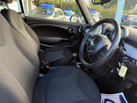 Mini Convertible 1.6 Cooper Euro 6 (s/s) 2dr 36