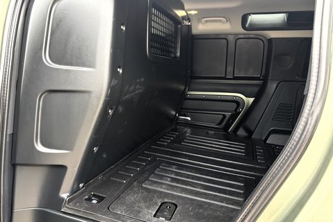 Land Rover Defender 110 D250 Hard Top SE MHEV - No VAT 15