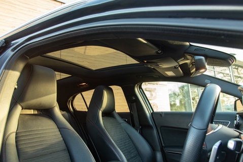 Mercedes-Benz GLA Class GLA 200 AMG LINE EDITION PLUS 38