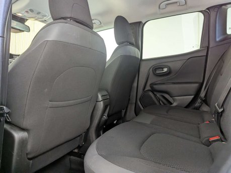 Jeep Renegade 1.0 Renegade Night Eagle 5dr 43