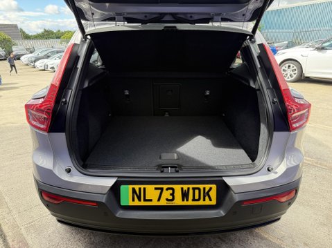 Volvo XC40 Recharge Twin 82kWh Core SUV 5dr Electric Auto AWD (408 ps) 20